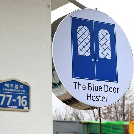 Blue Door Hostel Guesthouse Sokcho Exterior photo