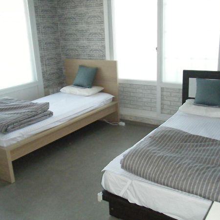 Blue Door Hostel Guesthouse Sokcho Exterior photo