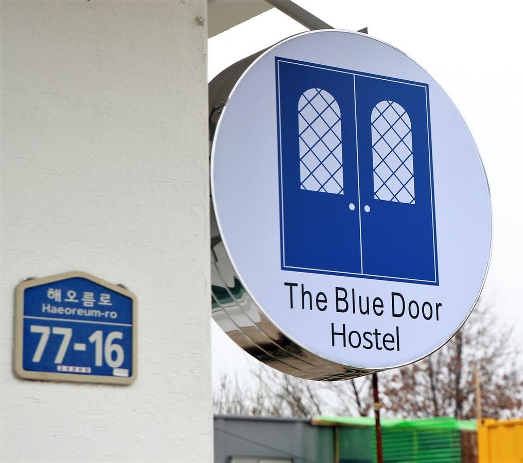 Blue Door Hostel Guesthouse Sokcho Exterior photo